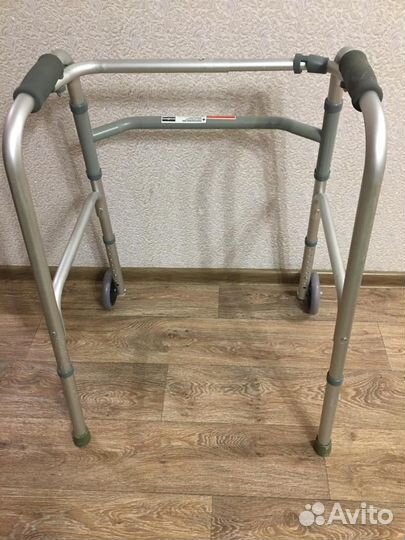 Кресло туалет и ходунки для взрослых