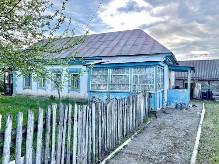 Дом 64 м² на участке 14,9 сот.