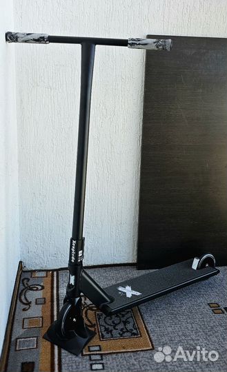 Самокат трюковой для взрослых С 703 чер