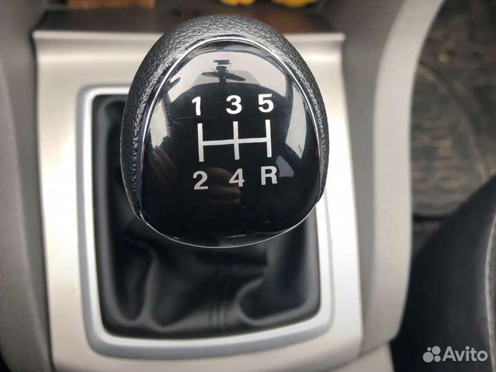 Ручка кпп с чехлом Ford Focus 2