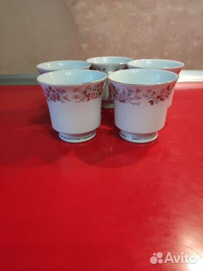 Фарфоровые чайные, кофейные чашки
