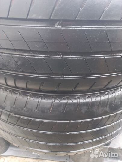 Bridgestone Alenza 001 245/50 R19