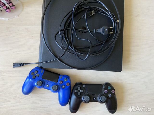 Продам PlayStation 4 Slim 500 гб