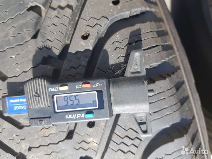 Goodyear UltraGrip 500 255/60 R18