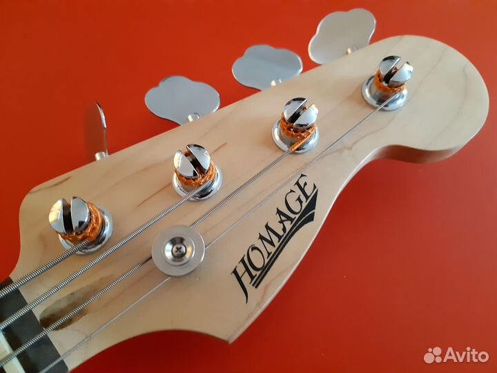 Бас гитара Новая