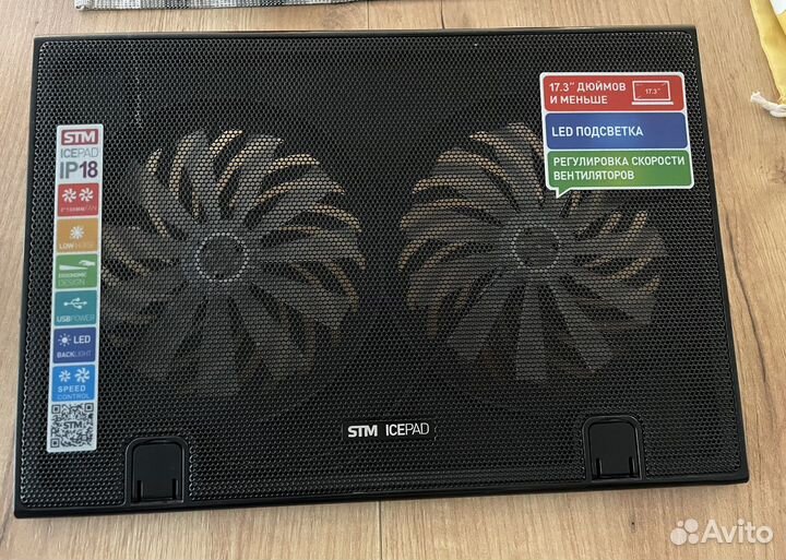 Подставка с охлаждением icepad