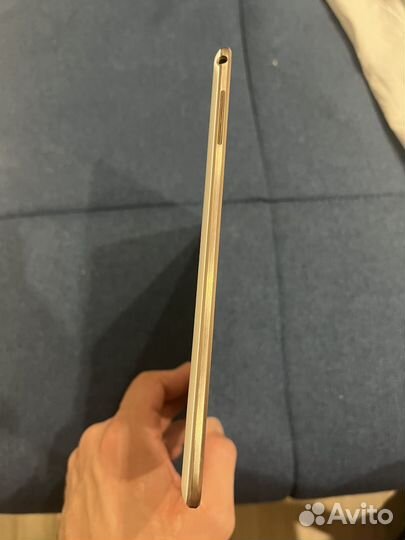 Samsung планшет