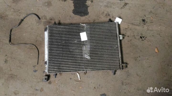 Peugeot 307 2001 2.0 benz радиатор кондиционера