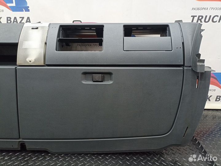 Консоль кабины верхняя Man TGX