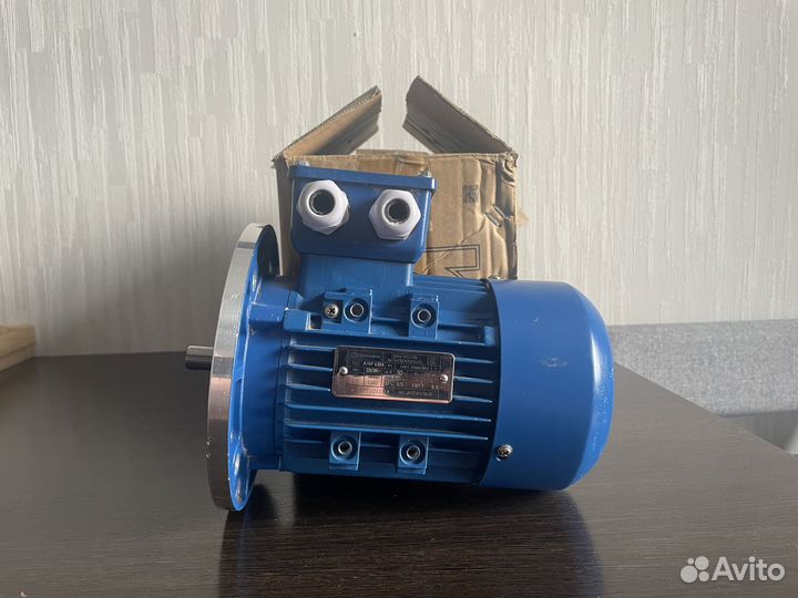 Двигатель асинхронный 0,37 к,Вт