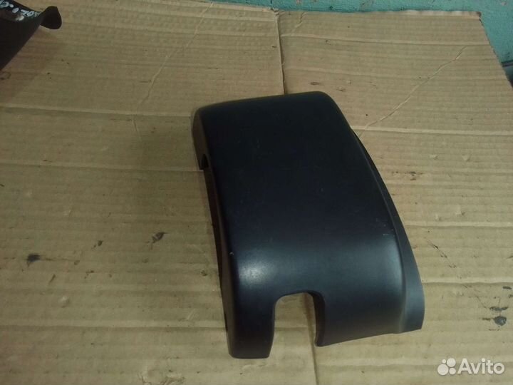 Низняя часть кожуха подрулевого Chevrolet Aveo