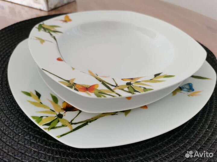 Набор тарелок