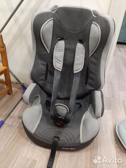 Детское автомобильное кресло