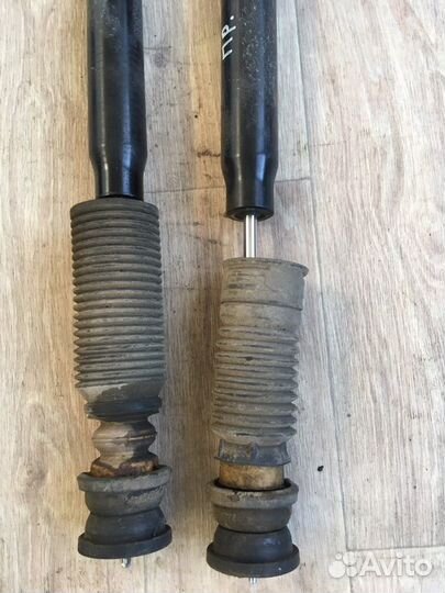 Стойка подвески задняя Peugeot 406 8B XUD9TE 1999