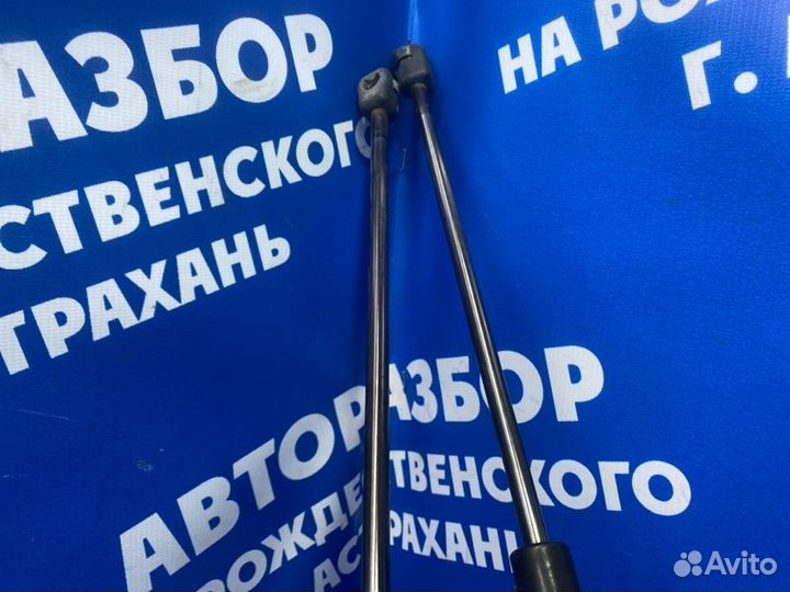 Амортизатор крышки багажника Mazda Demio 2 хэтчбек