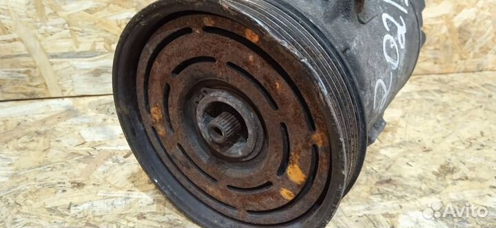 Компрессор кондиционера Renault Megane 2