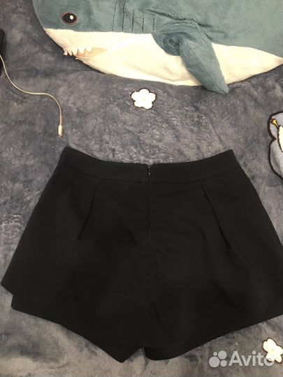 Шорты женские