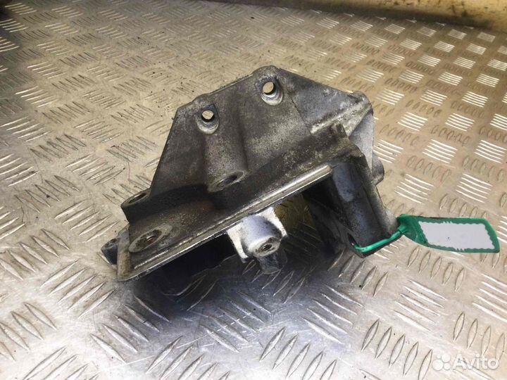 Кронштейн двигателя Ford Focus 98mm6f001a1a hwdb