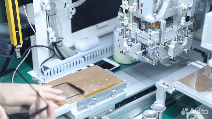 Переклейка стекла дисплея iPhone