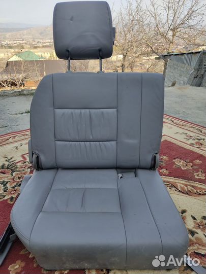 Сиденья на Toyota land cruiser 100