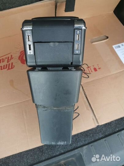 Подлокотник на Nissan