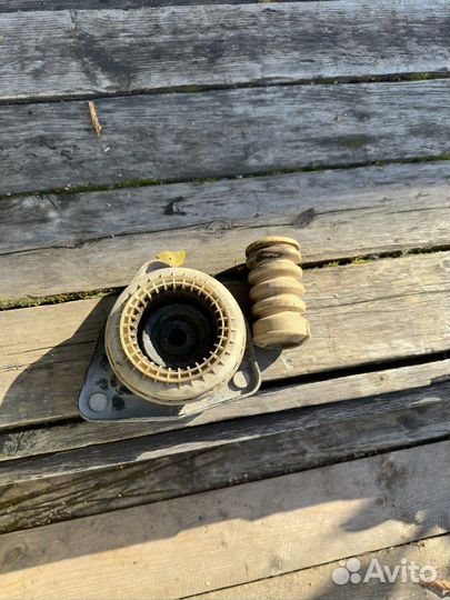 Стойки на гранту