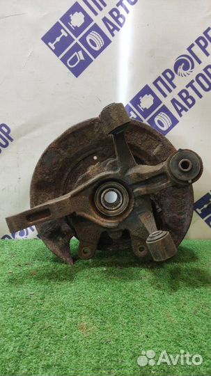 Кулак задний правый Hyundai Tucson хэтчбек 2.0