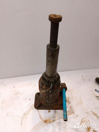 Домкрат гидравлический шааз 12 тонн