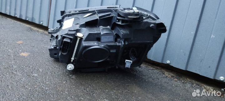 Фара светодиодная передняя правая Mercedes Benz