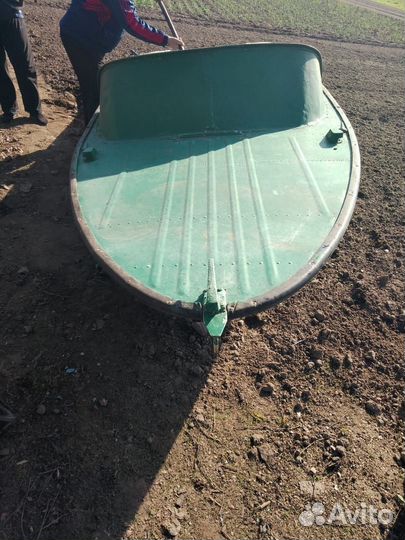 Продам лодку Днепр