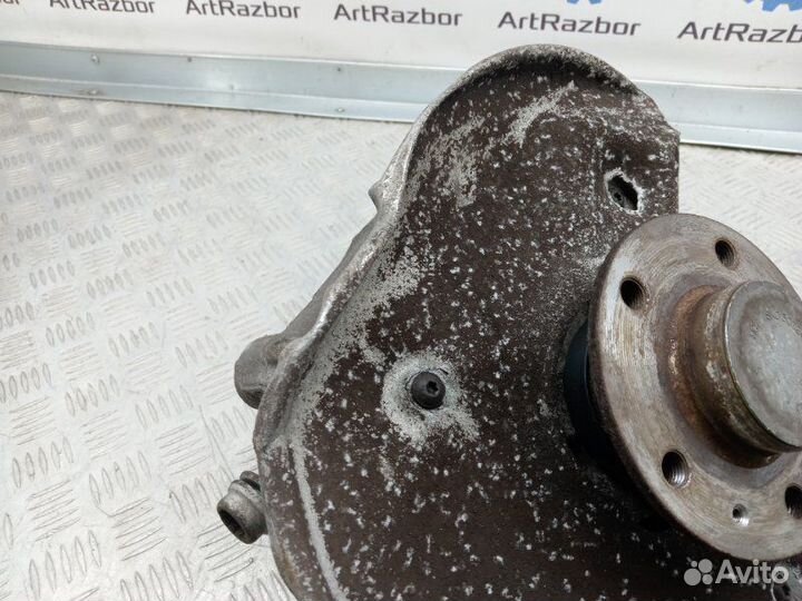 Кулак задний левый Audi A6 C7 2.0 cglc дизель 2013