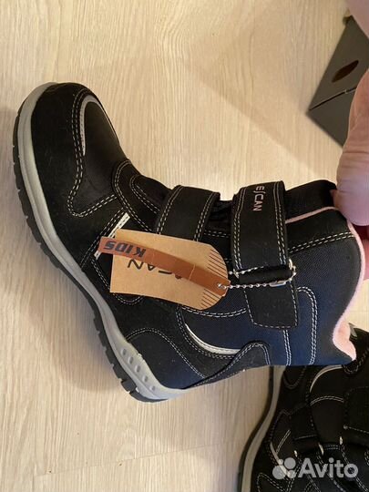 Ботинки осенние для девочки 35 размер новые