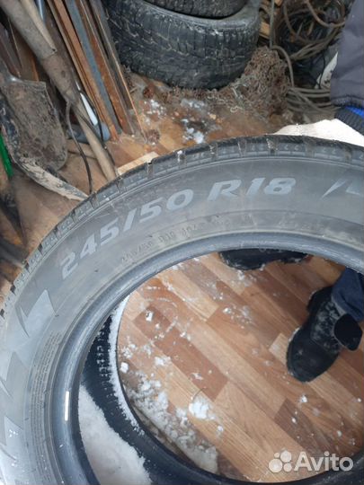 Pirelli Winter Carrier 245/50 R18