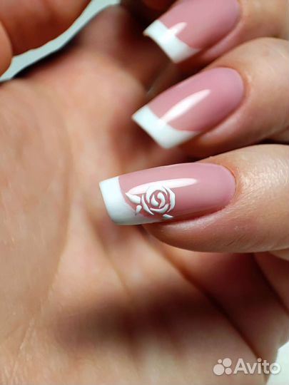 Маникюр и педикюр