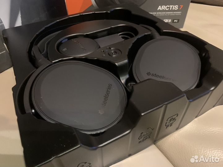 Беспроводные наушники SteelSeries Arctis 7