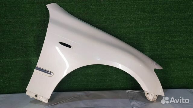 Крыло Toyota Crown S18 03-08 R белое (037400)