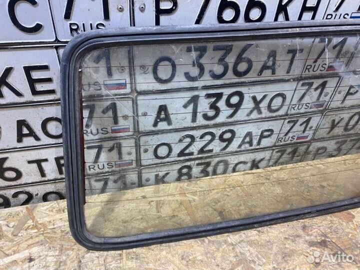 Заднее стекло Ваз 21213 3D 1995