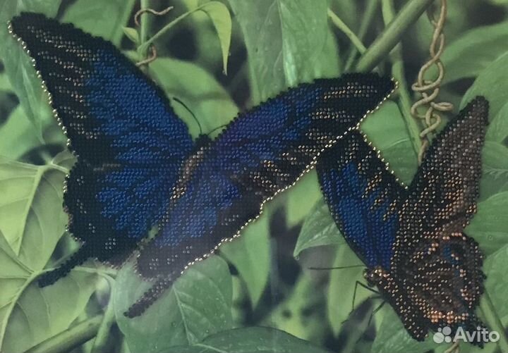 Картина с частичной вышивкой бисером