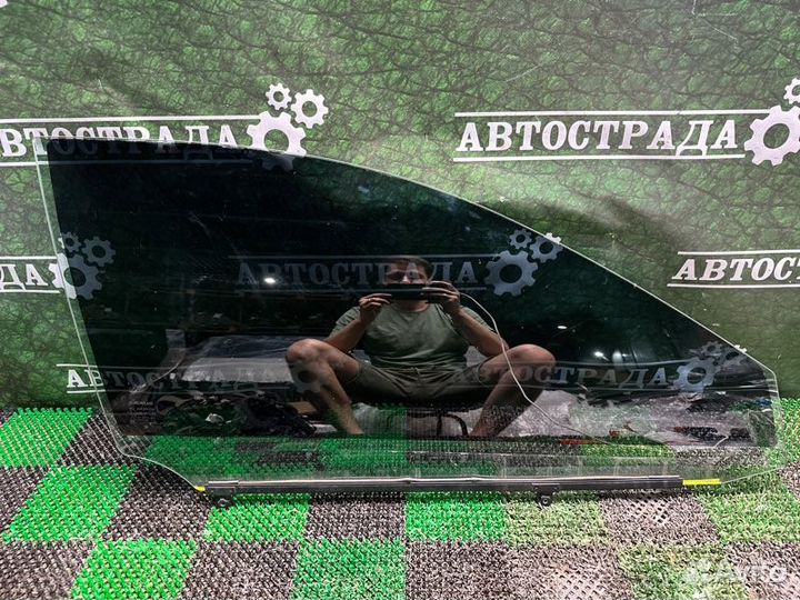 Стекло двойное переднее правое Lexus Es 6