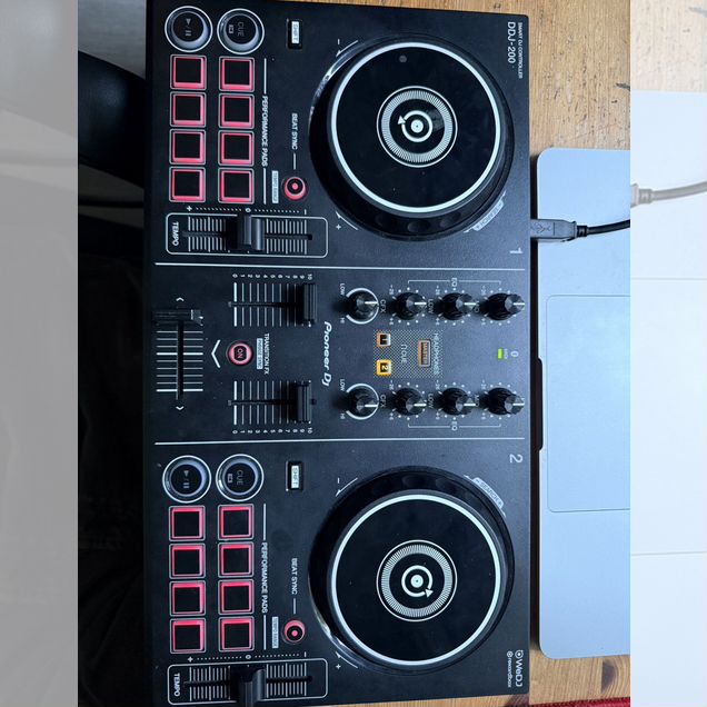 Dj контроллер pioneer ddj-200