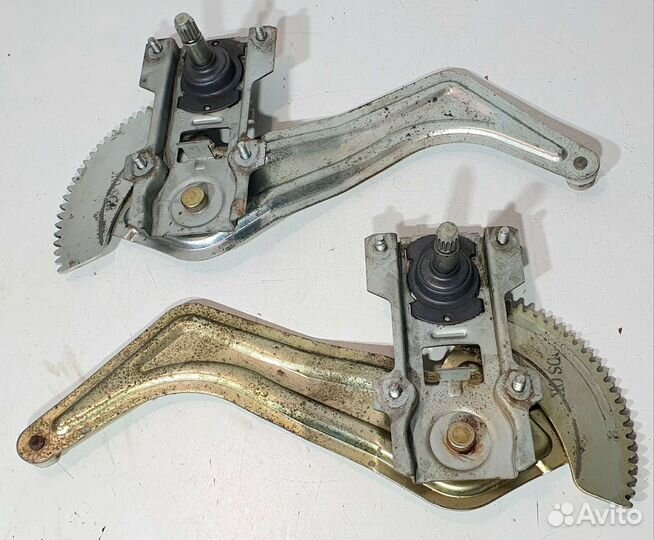 Стеклоподъемник задний механический Kia RIO 1