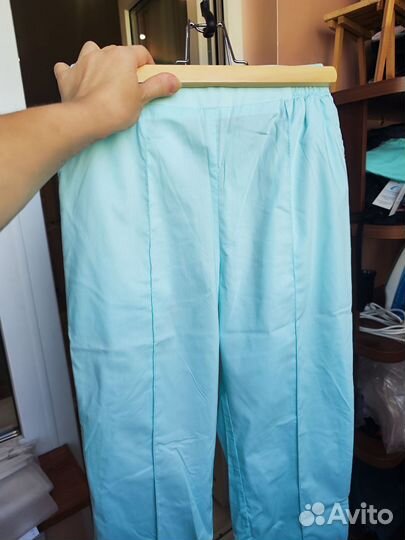 Костюм медицинский женский. Размер 42. Новый