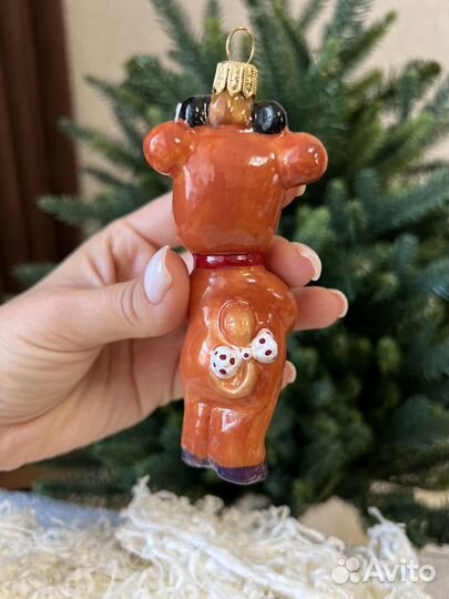 Ёлочная игрушка Бычок с цветами Польша