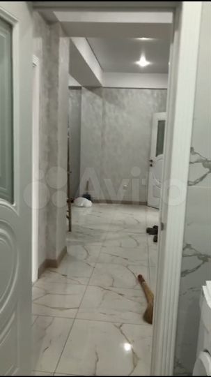 2-к. квартира, 81 м², 7/10 эт.