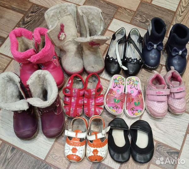 Детские вещи и обувь