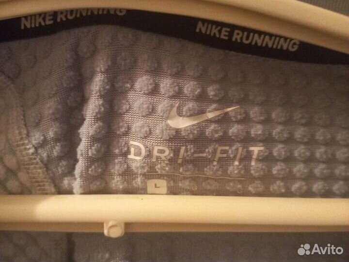 Спортивная кофта Nike