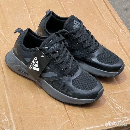 Кроссовки Adidas