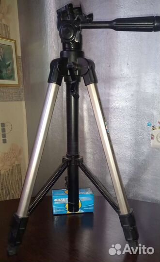 Штатив для фотоаппарата Velbon