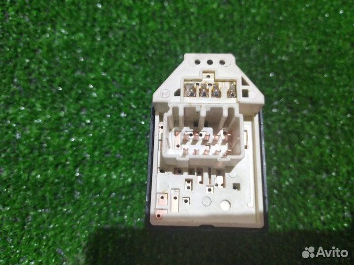 Блок управления зеркалами Kia Ceed 1 Ed Рест