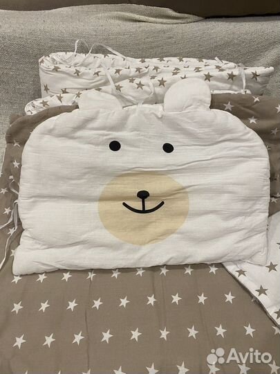 Бортики в детскую кроватку с одеялом